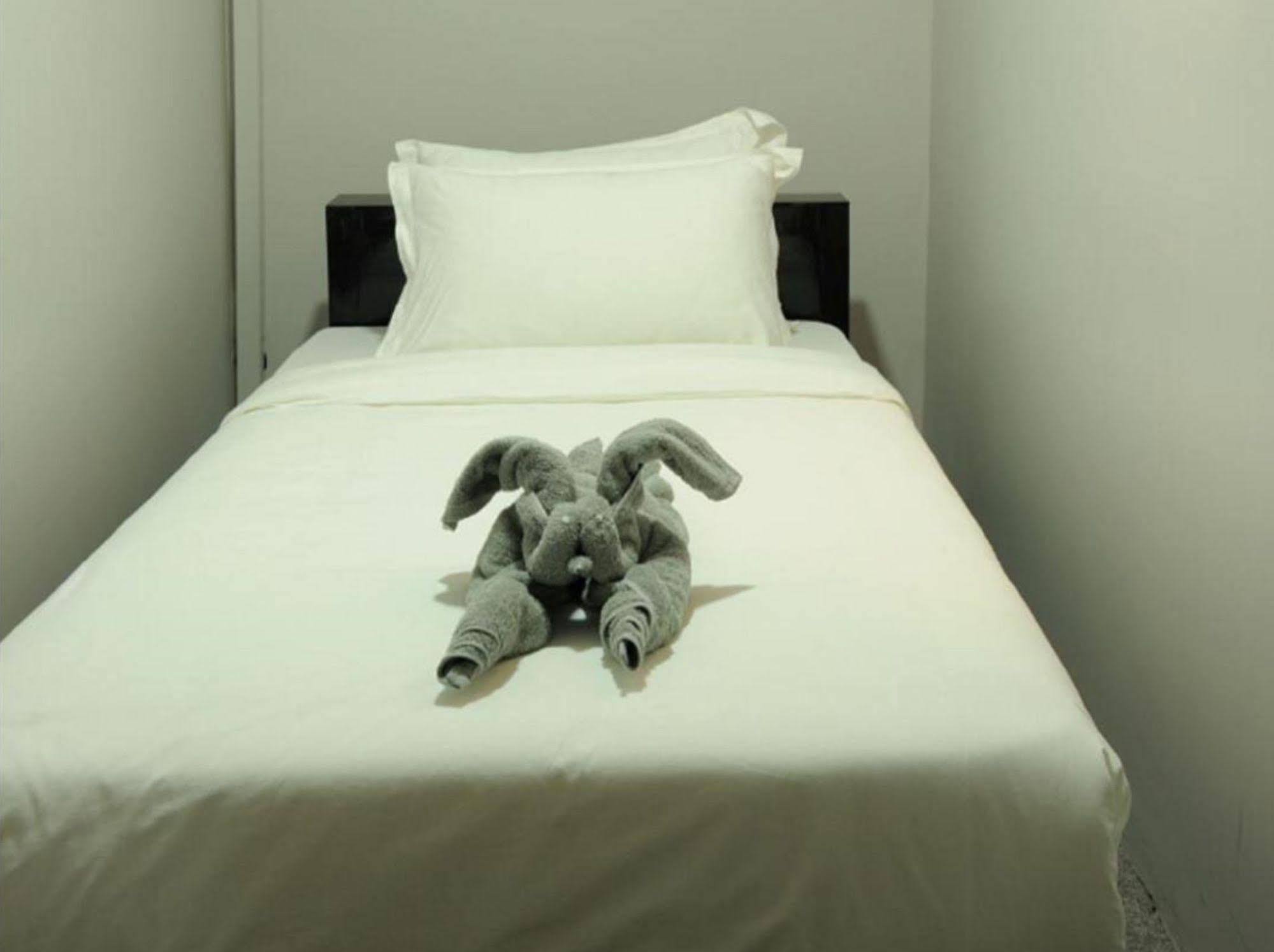 Space Boutique Hostel Yangon Luaran gambar