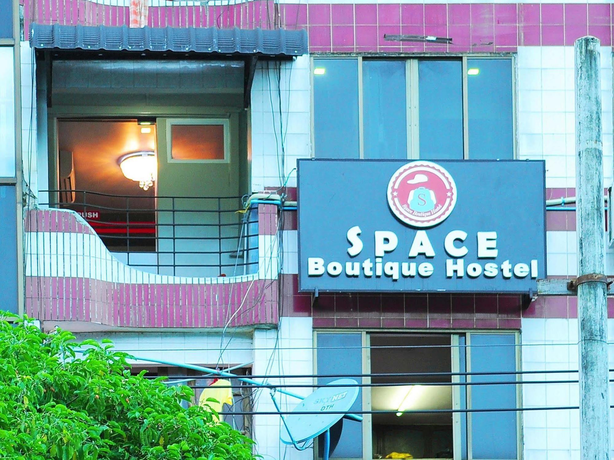 Space Boutique Hostel Yangon Luaran gambar